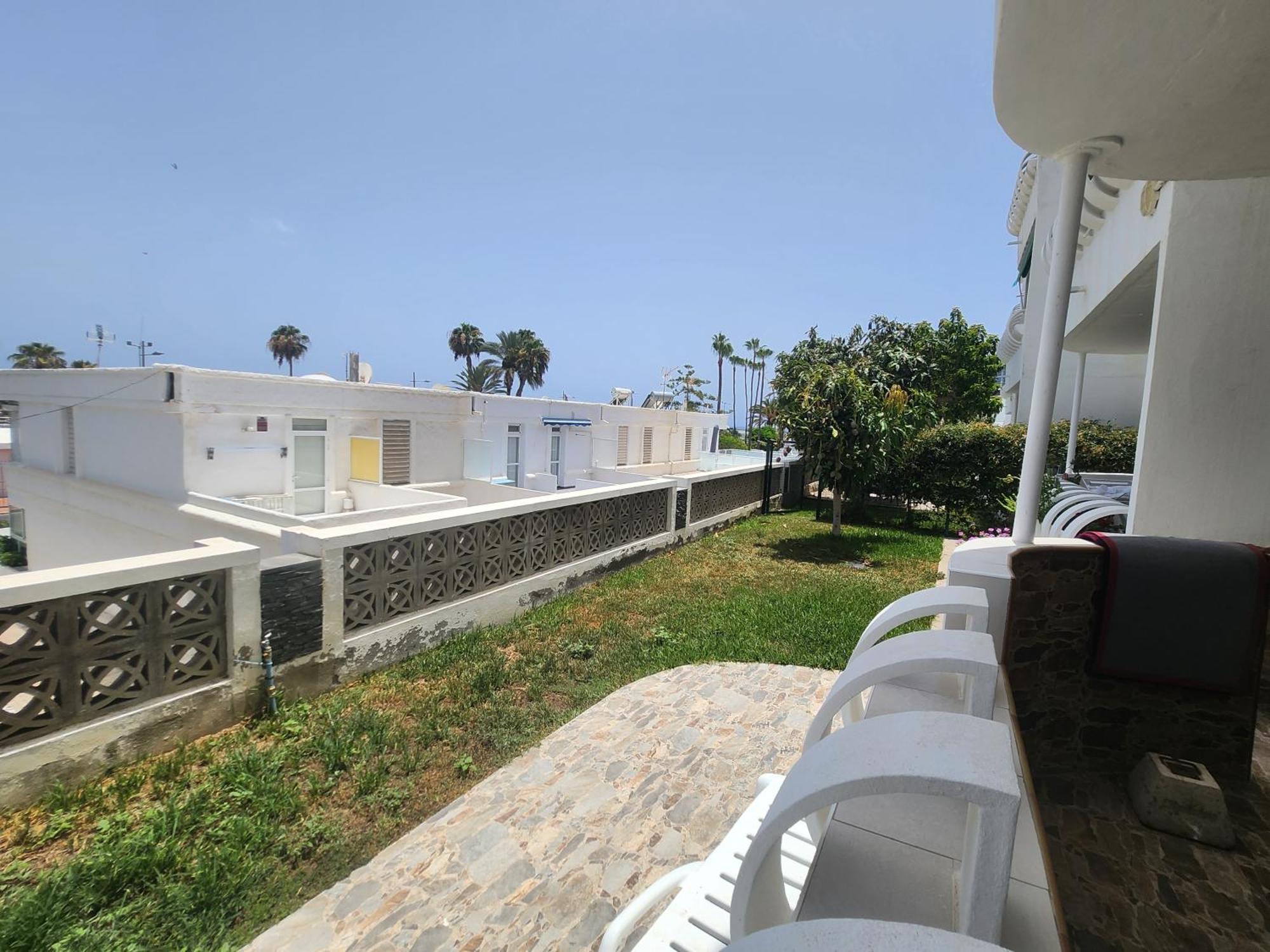 Modern Ground Floor Apartment , A Few Steps From The Beach Mogan Exterior photo