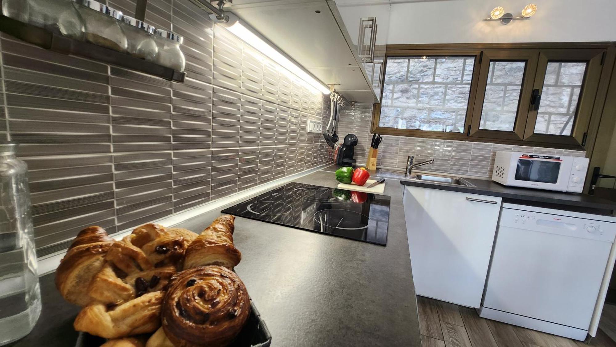 Modern Ground Floor Apartment , A Few Steps From The Beach Mogan Exterior photo